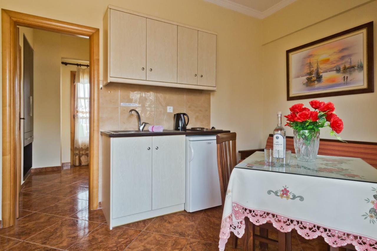 Montemar Studios & Apartments Arkasa Dış mekan fotoğraf