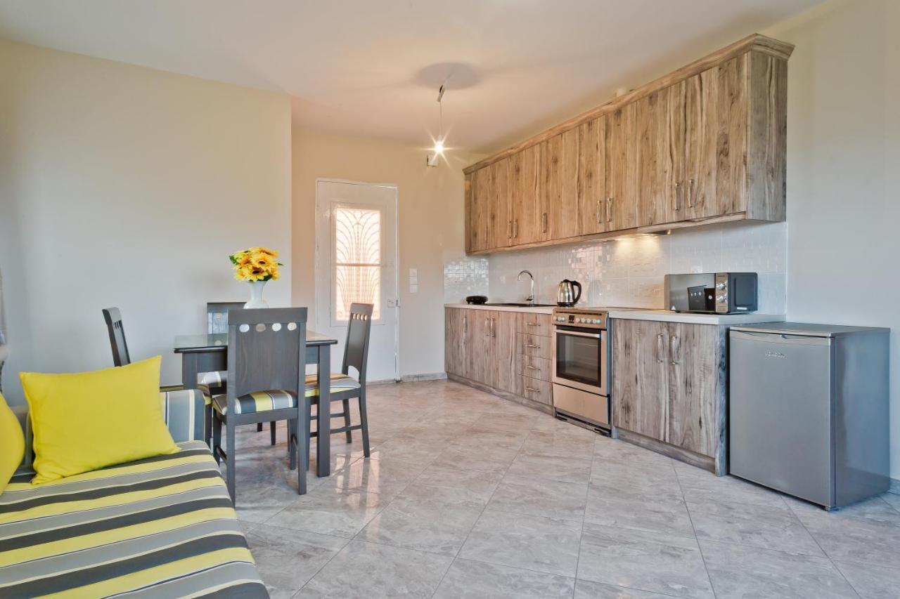 Montemar Studios & Apartments Arkasa Dış mekan fotoğraf
