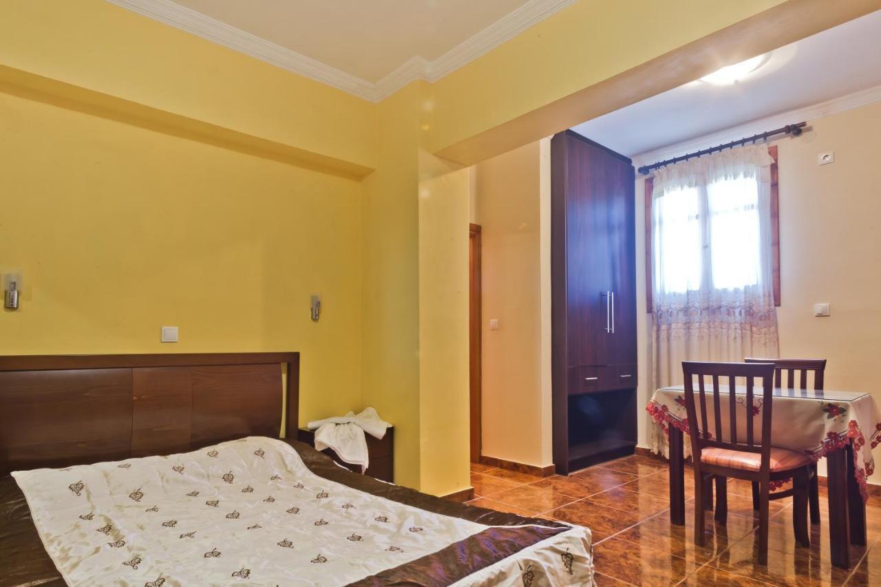 Montemar Studios & Apartments Arkasa Dış mekan fotoğraf